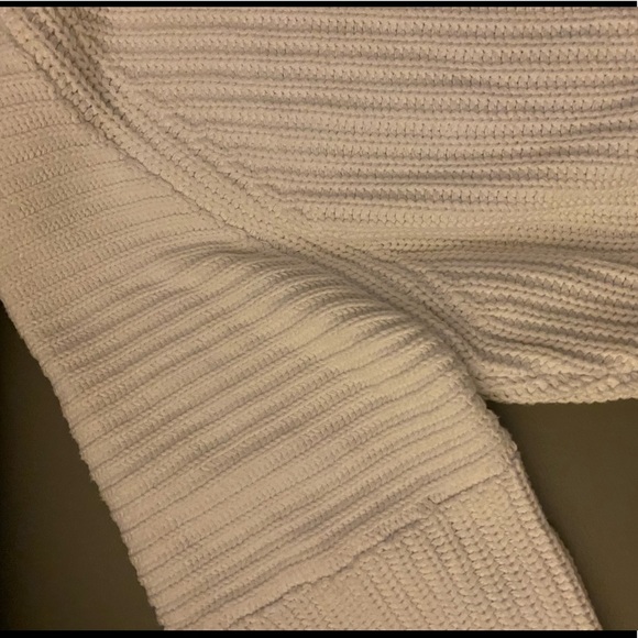 MICHAEL Michael Kors Beautiful White Knit Sweater - Picture 6 of 6